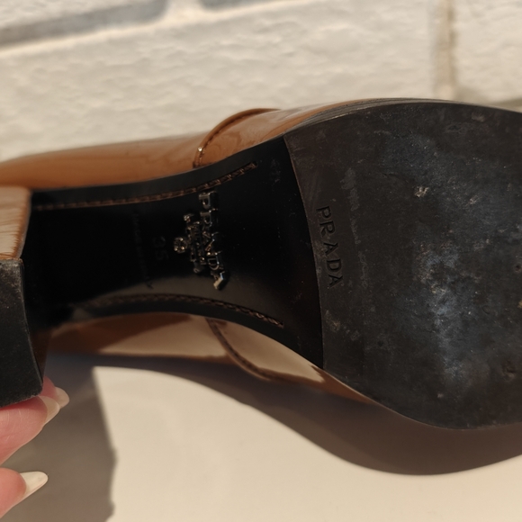 Prada shoes - Picture 6 of 8
